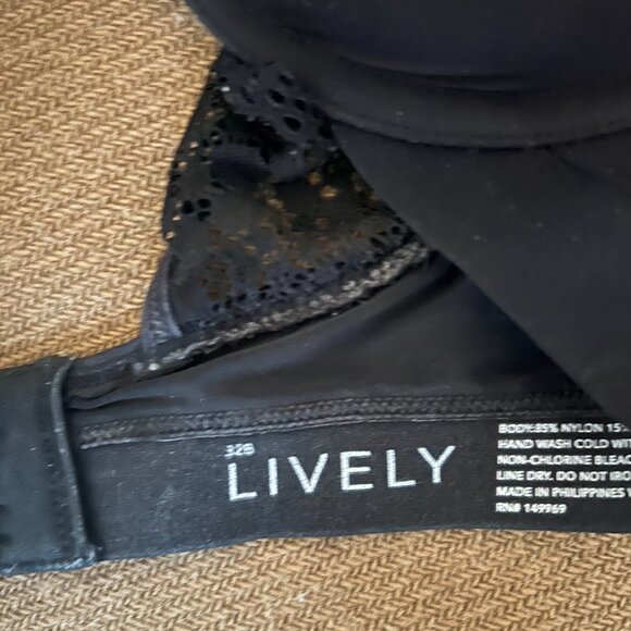 Set of 5 Lively Bras Size 32B/Medium - Picture 3 of 6